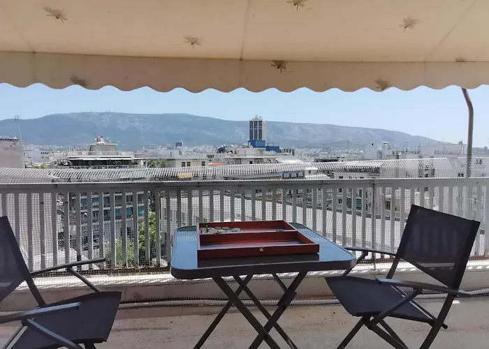 Penthouse Spacious W Super Wifi & Terrace, 2 Min From Metro