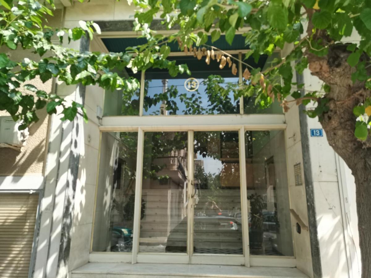 Apartment Penthouse Spacious W Super Wifi & Terrace, 2 Min From Metro