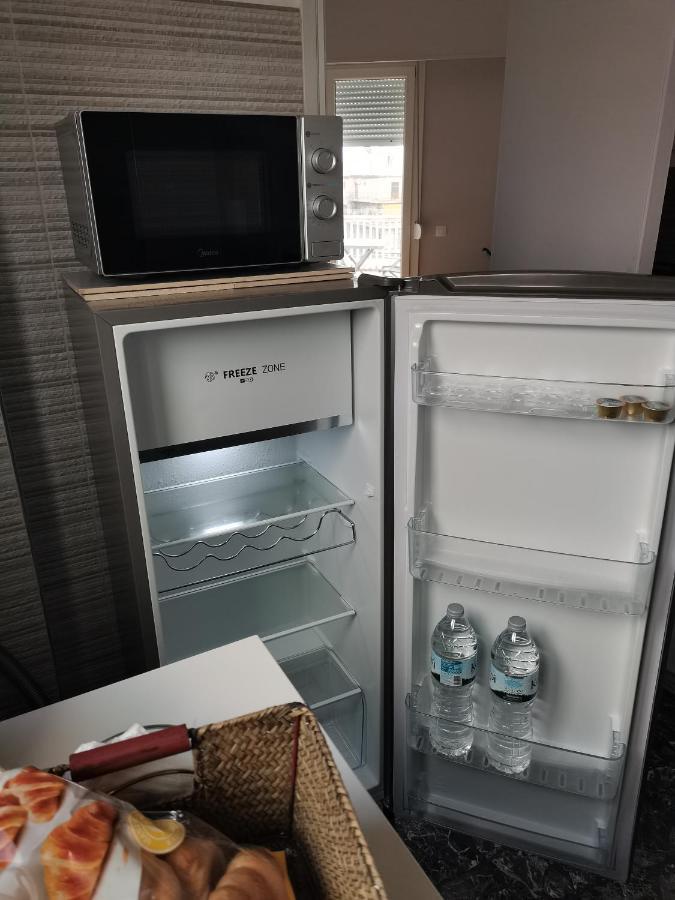 Penthouse Spacious W Super Wifi & Terrace, 2 Min From Metro * Atenas